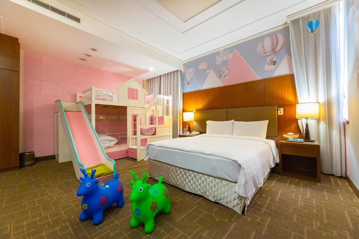 Hotel Golden Tulip - Aesthetics à Zhunan Extérieur photo