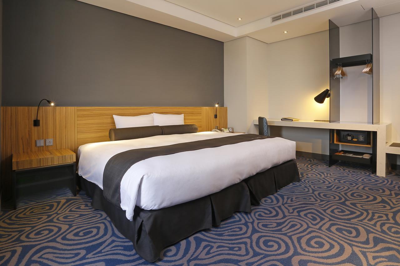 Hotel Golden Tulip - Aesthetics à Zhunan Extérieur photo